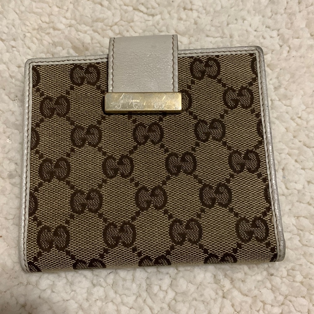 GG short wallet